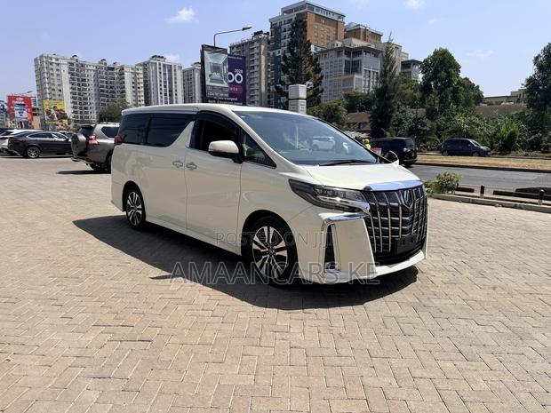 Toyota Alphard 2.5 Petrol FWD 2019 White
