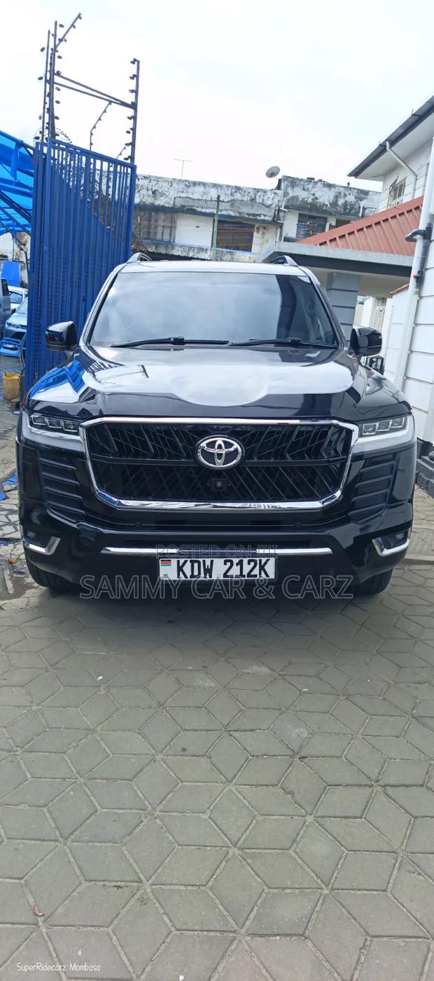 Toyota Land Cruiser 2015 Black
