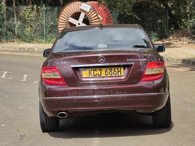 Mercedes-Benz C200 2010 Burgundy
