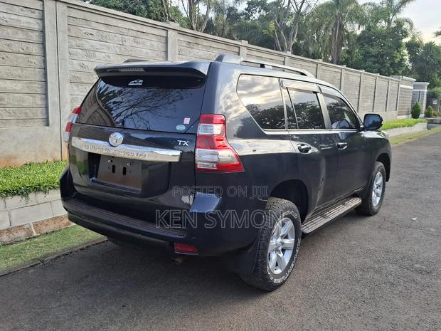 Toyota Land Cruiser Prado 2016 Blue
