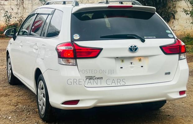 Toyota Corolla Fielder 2019 White