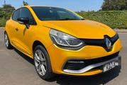Renault Lutecia 2015 Yellow for sale