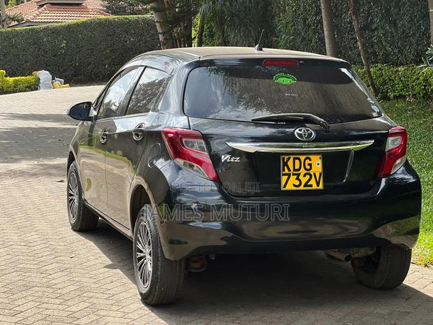 Toyota Vitz 2015 Black