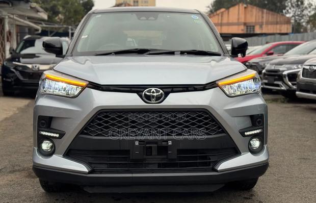 Toyota Raize 1.0 AWD 2020 Silver