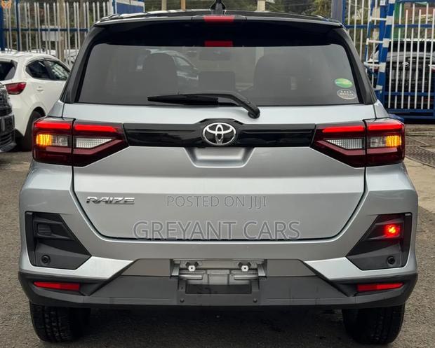 Toyota Raize 1.0 AWD 2020 Silver