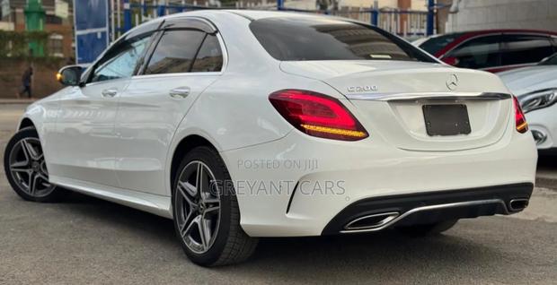 Mercedes-Benz C200 2019 White