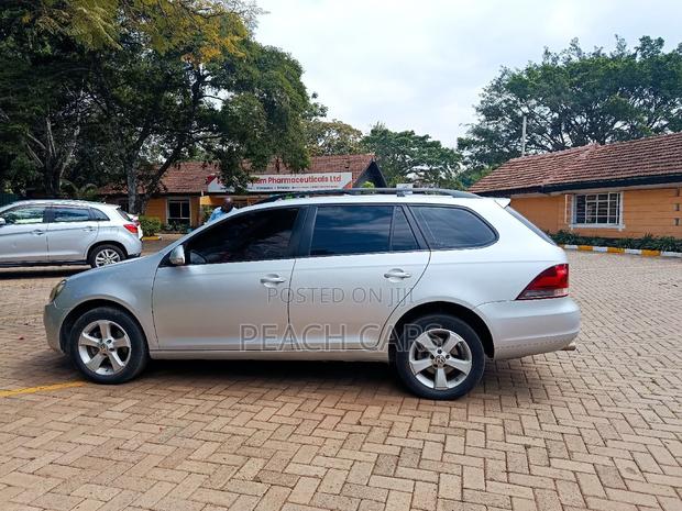 Volkswagen Golf 2011 Silver