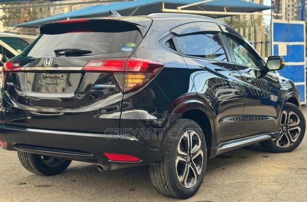 Honda Vezel 1.5 Hybrid 2WD 2019 Black