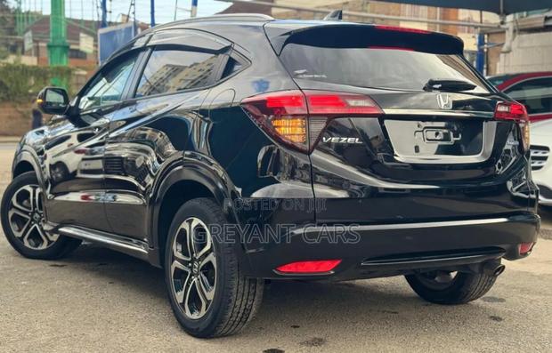 Honda Vezel 1.5 Hybrid 2WD 2019 Black