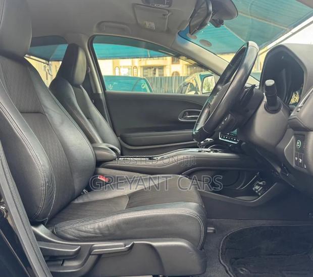 Honda Vezel 1.5 Hybrid 2WD 2019 Black