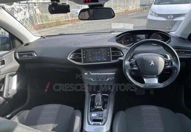 Peugeot 308 2019 Blue