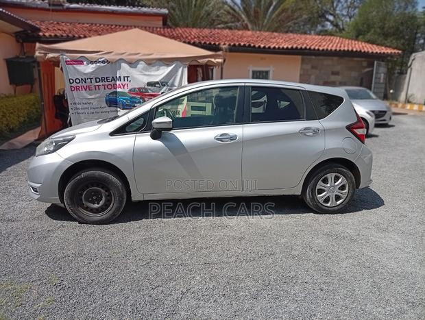 Nissan Note 2018 Silver