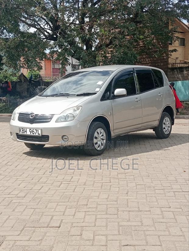 Toyota Corolla Spacio 2002 Silver