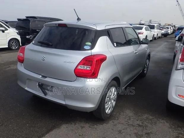 Suzuki Swift 2020 Silver