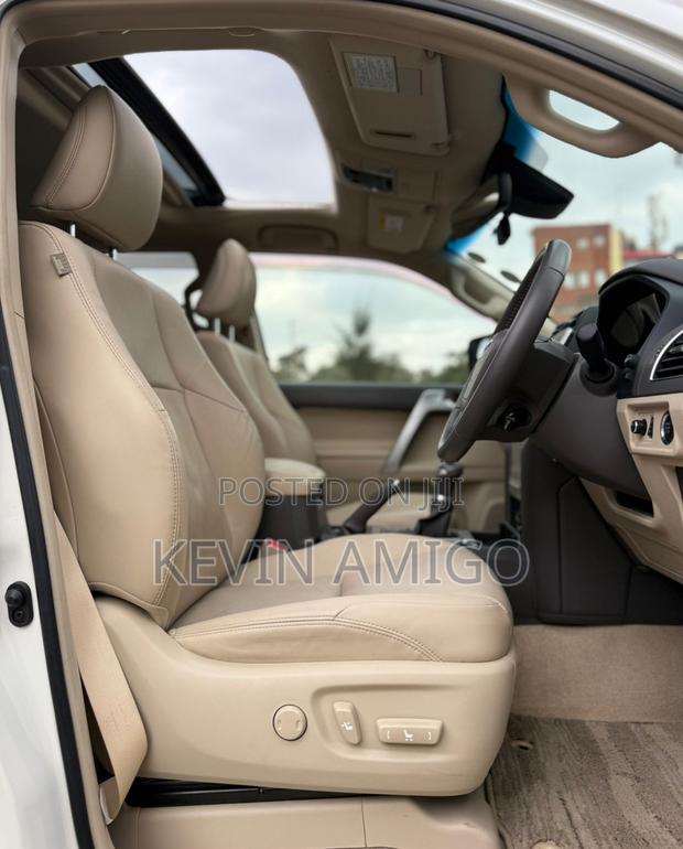 Toyota Land Cruiser Prado 2.7 2021 White