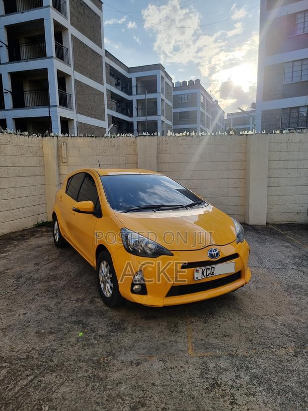 Toyota Aqua 2012 Yellow