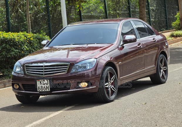 Mercedes-Benz C200 2010 Burgundy