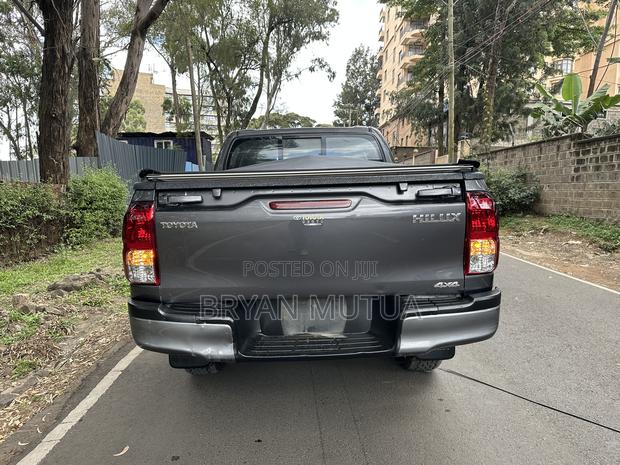 Toyota Hilux Revo Double Cab Deisel 2.4 RWD 2021 Gray