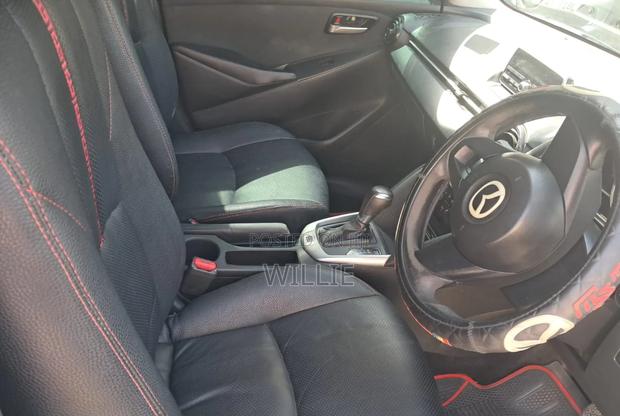 Mazda Demio 2016 Silver
