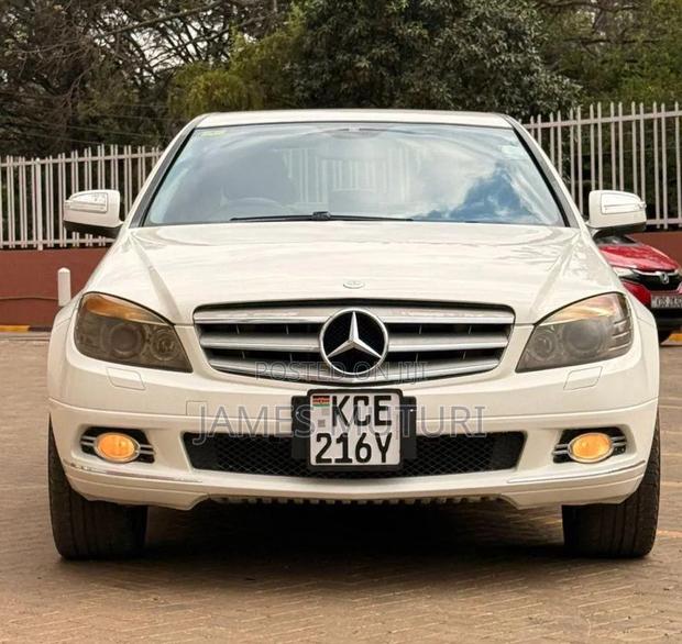 Mercedes-Benz C200 2008 Pearl
