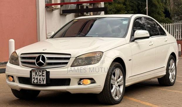 Mercedes-Benz C200 2008 Pearl