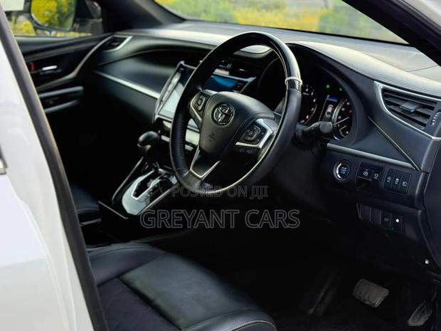Toyota Harrier 2019 White