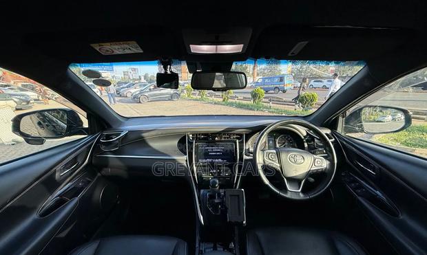 Toyota Harrier 2018 Black