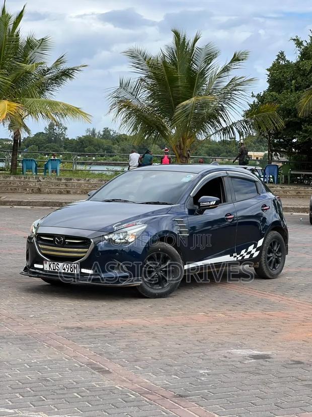 Mazda Demio 2016 Blue