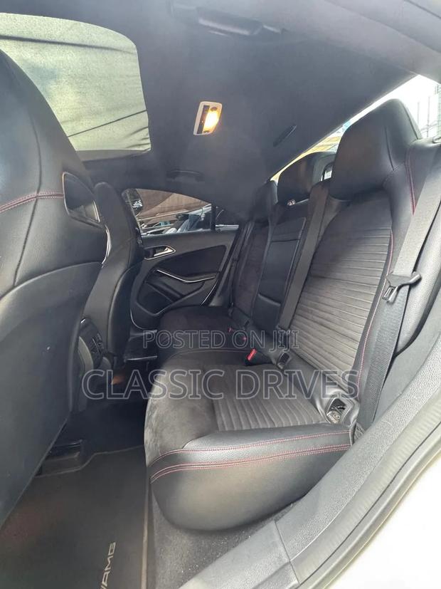Mercedes-Benz GLA 250 2016 White