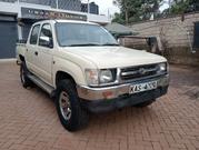 Toyota Hilux 2004 White for sale