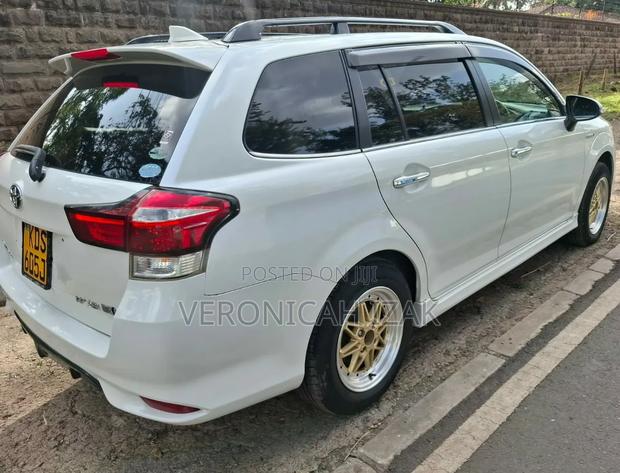 Toyota Corolla Fielder 2016 White