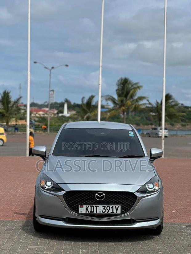 Mazda 2 2018 Silver