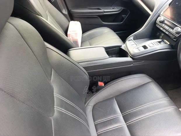 Honda Insight 2019 Blue