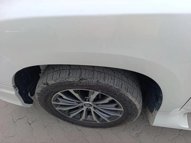 Toyota Land Cruiser Prado 2020 White