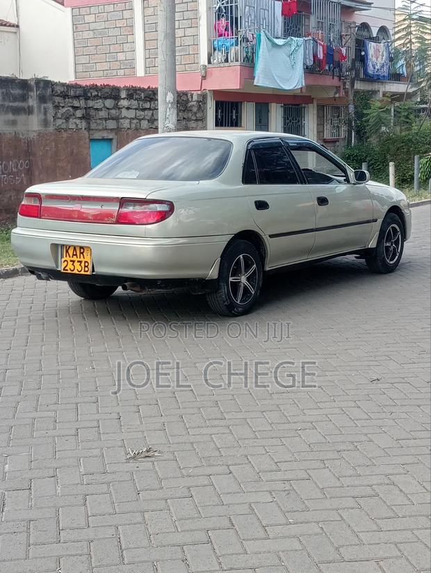 Toyota Carina 1999 Beige