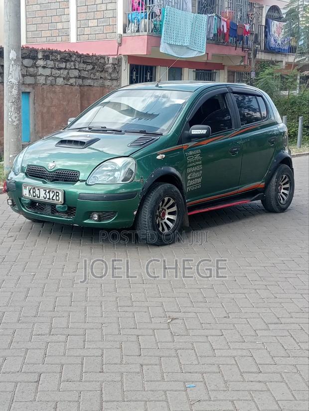 Toyota Vitz 2002 Green