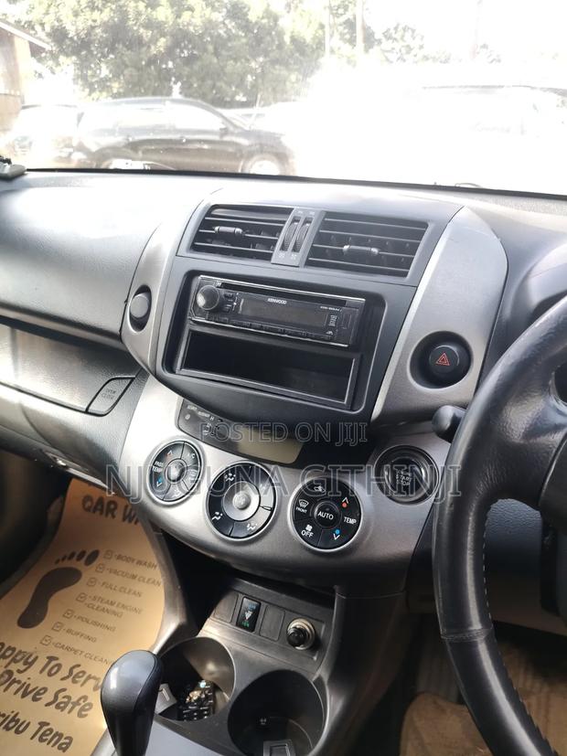 Toyota RAV4 2011 White