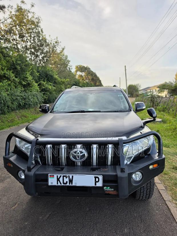 Toyota Land Cruiser 2014 Black