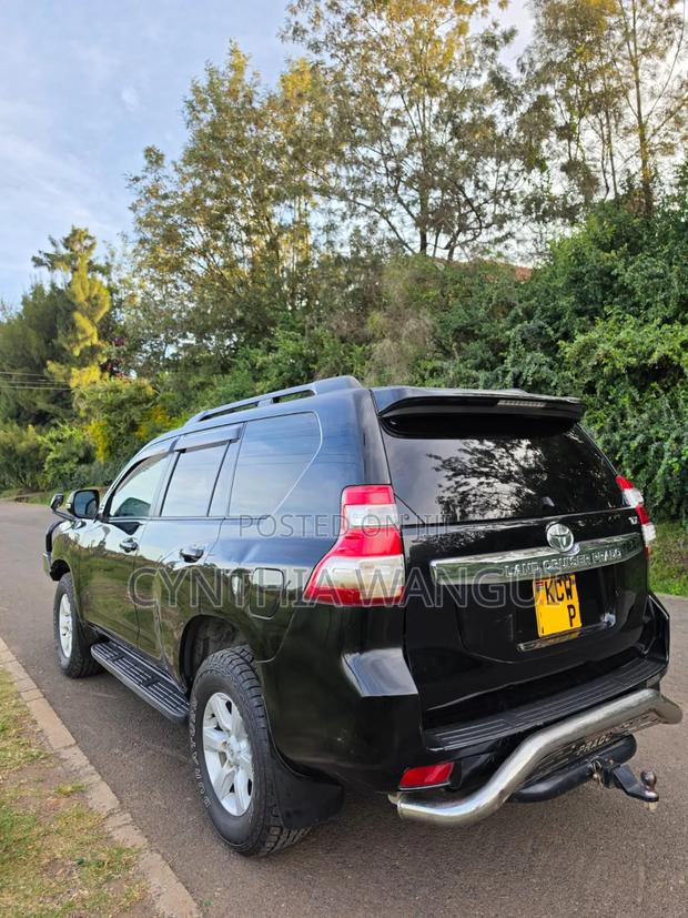 Toyota Land Cruiser 2014 Black