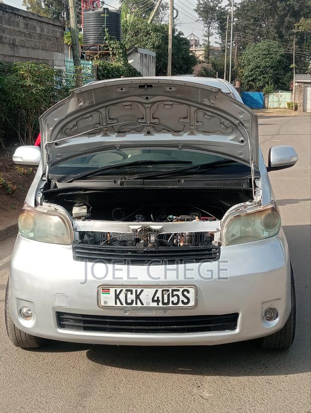 Toyota Porte 2009 Silver