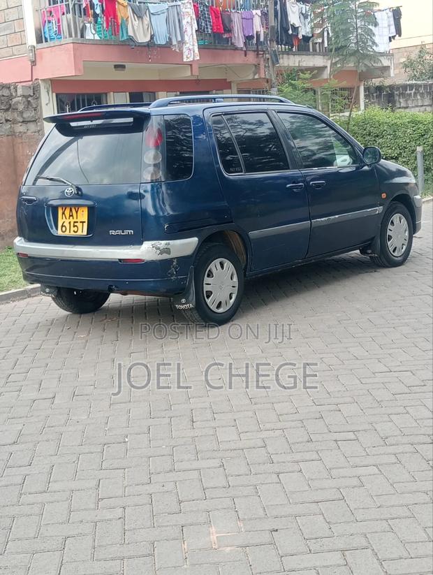 Toyota Raum 2003 Blue