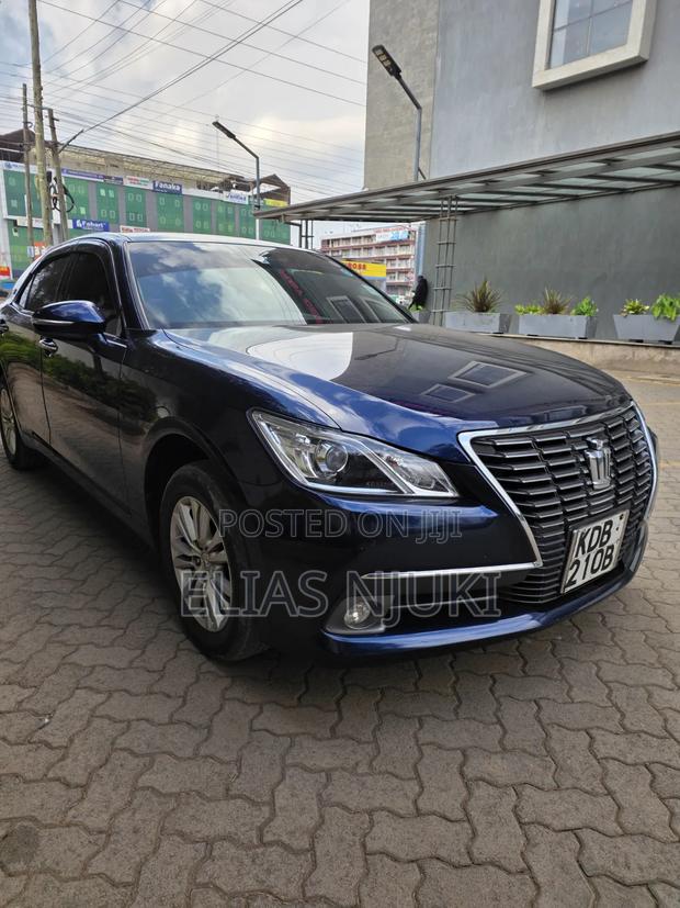 Toyota Crown 2015 Blue
