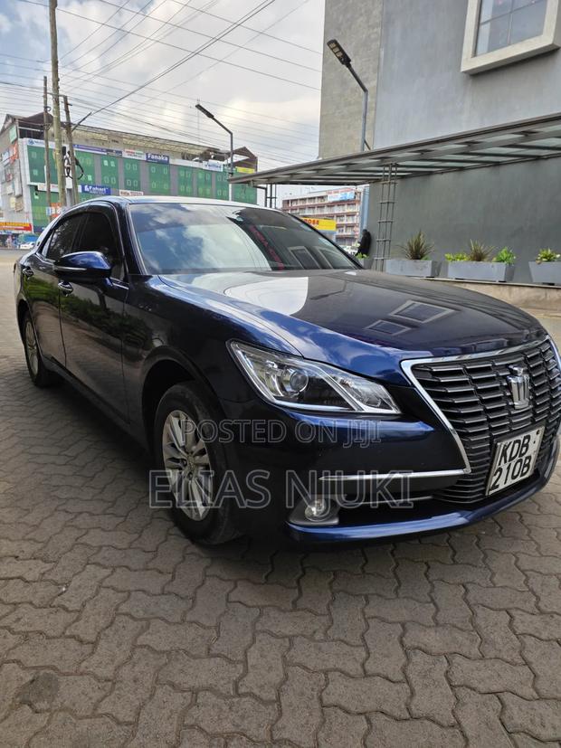 Toyota Crown 2015 Blue