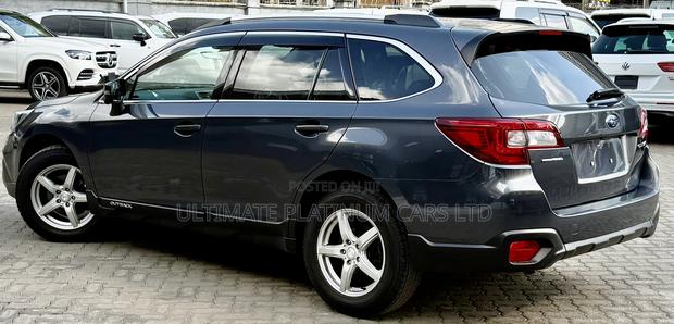 Subaru Outback 2.5i Premium AWD 2019 Gray