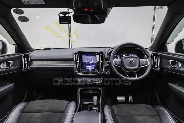 Volvo XC40 2020 Blue