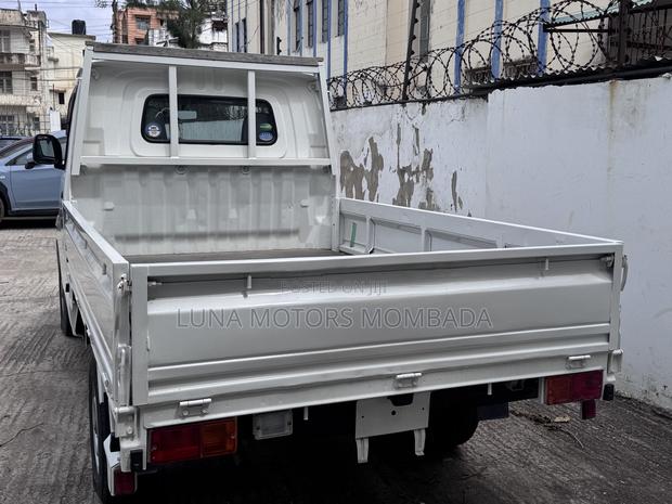 Toyota TownAce 2019 White