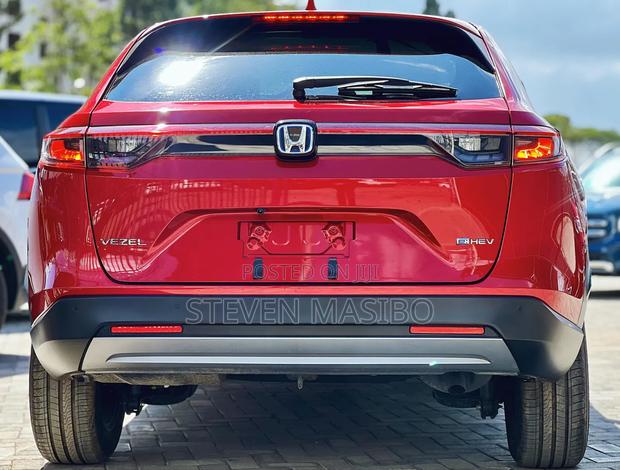 Honda Vezel 1.5 Hybrid 2WD 2021 Red