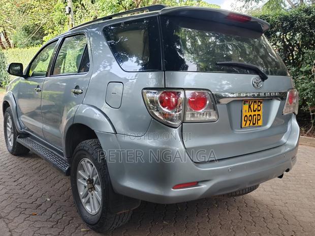 Toyota Fortuner 2014 Gold