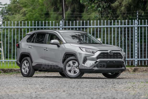 Toyota RAV4 2020 Silver