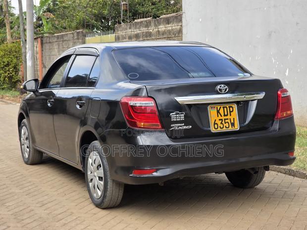 Toyota Axio 2017 Black